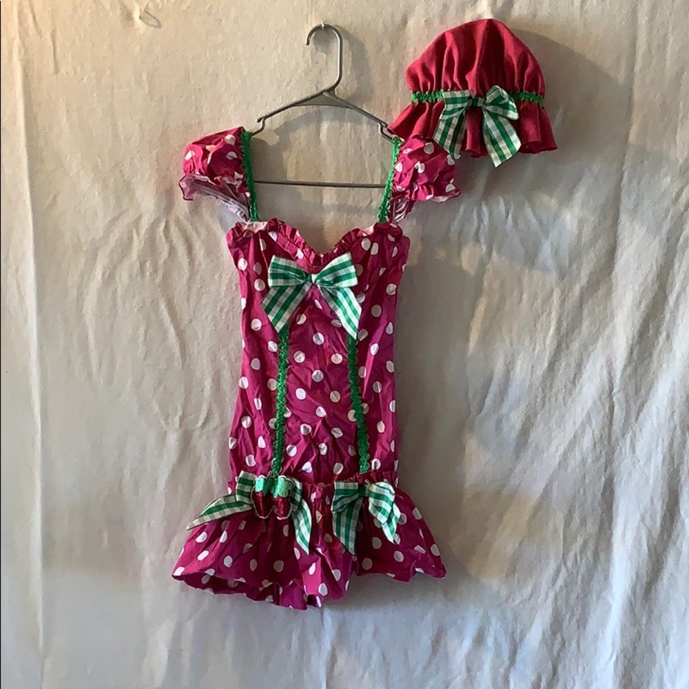 Strawberry shortcake costume